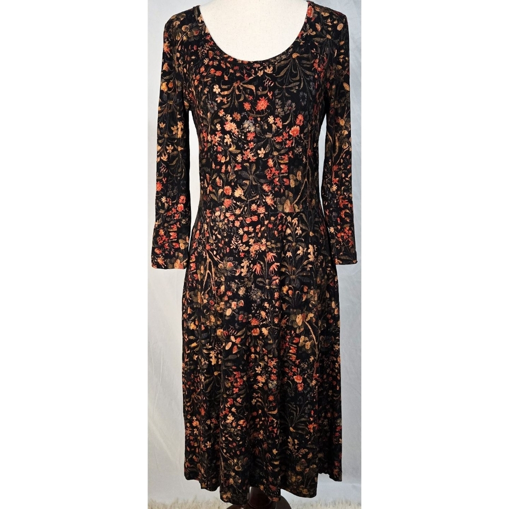 Peruvian Collection Giuliana Dress A Line Midi Dark Floral Black Stretch